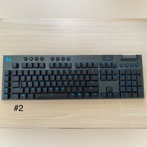Logitech G915 LIGHTSPEED Full Size Keyboard